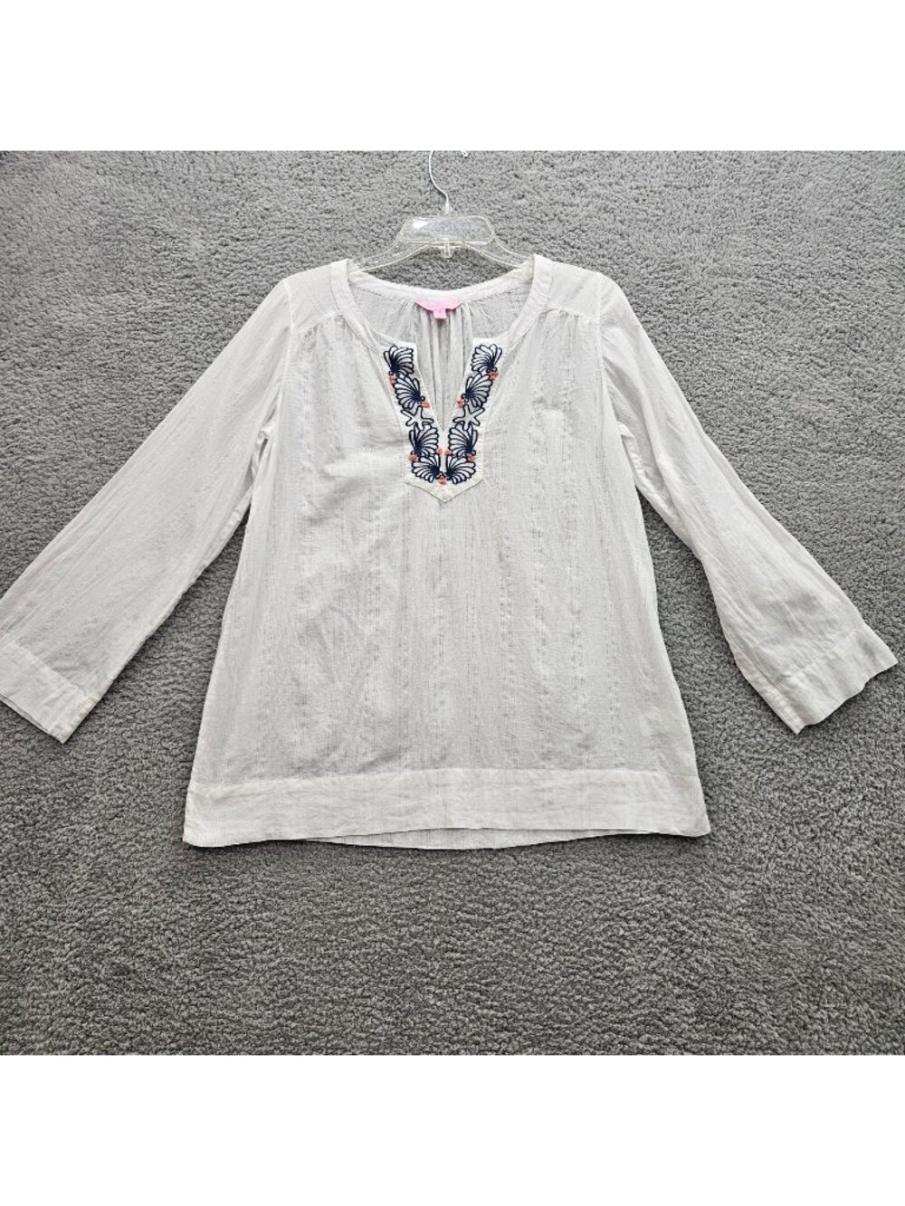 Lilly Pulitzer womens White Embroidered Tunic Top M V-Neck 3/4 Sleeve Cotton